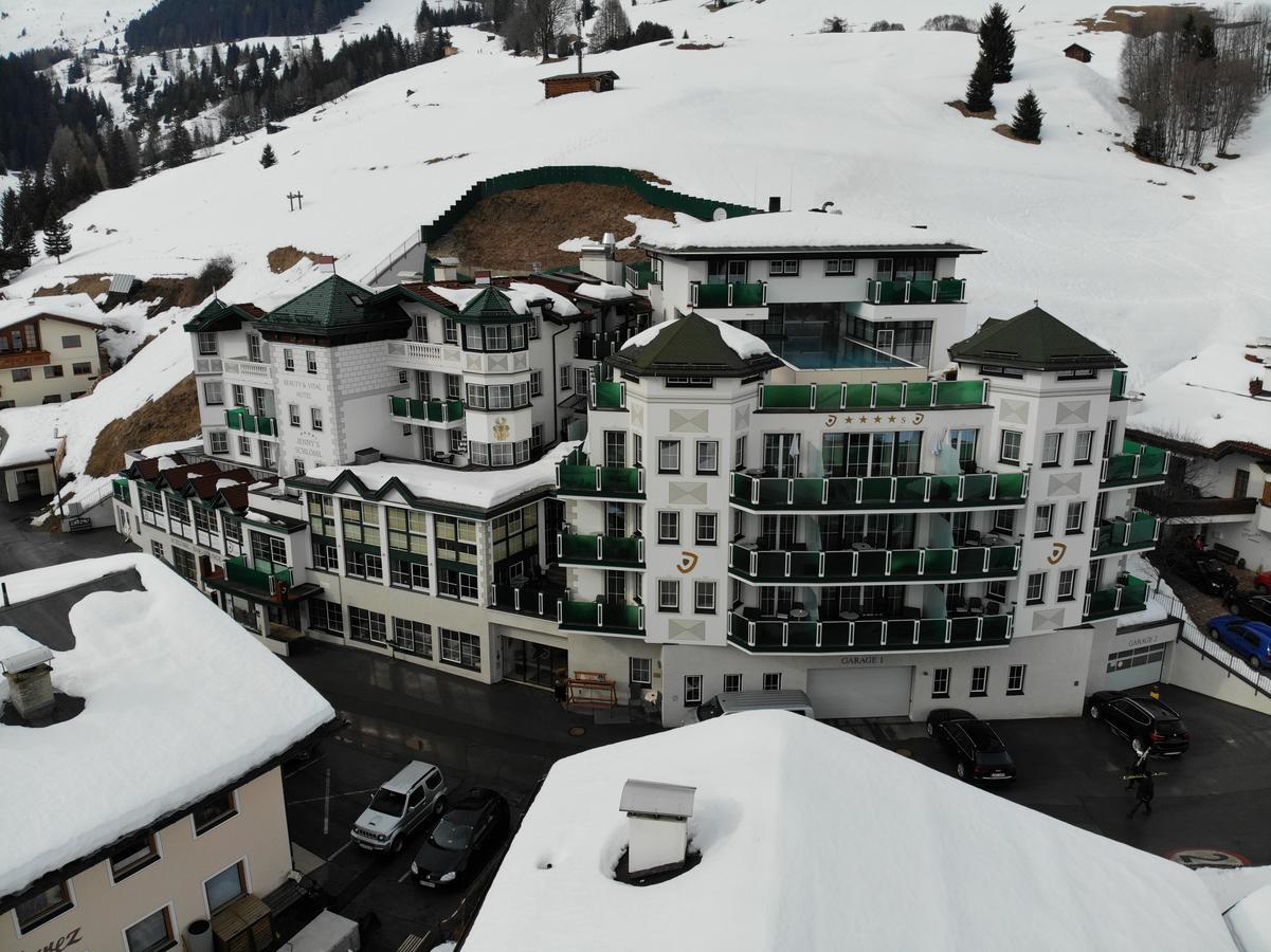 Hotel Jennys Schloessl แซร์เฟาส์ ภายนอก รูปภาพ
